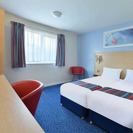 Travelodge Dundee Central Hotel Room photo