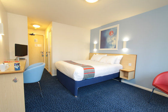 Travelodge Dundee Central Hotel Room photo